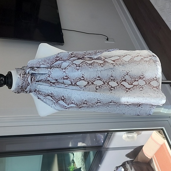 Bishop + Young Sleeveless Top Size S - Picture 7 of 9